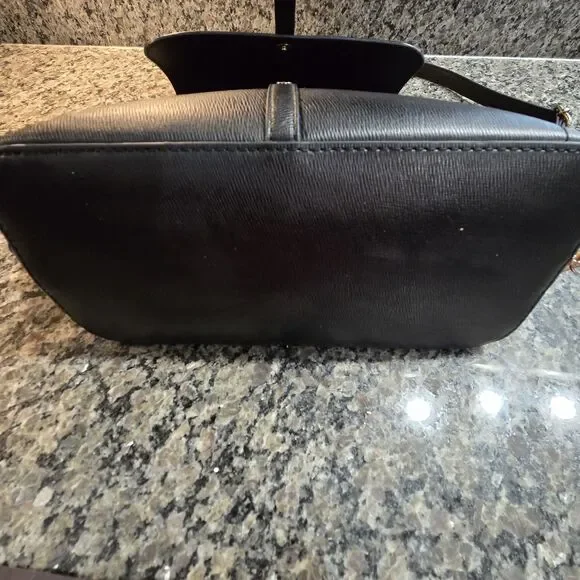 Miztique Black Vegan Backpack Purse/Gold Zipper/snap front pocket/pockets inside - Picture 4 of 9